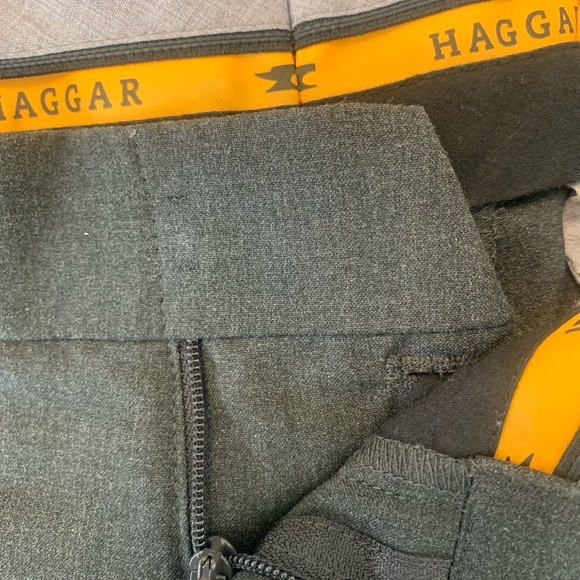 LIGHTLY USED: MENS CHARCOAL SUIT - Picture 2 of 4